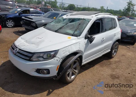 2017 Volkswagen Tiguan 2.0T Sport z USA, uszkodzony, nr VIN WVGTV7AX2HW511863